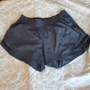 Lululemon Hotty Hot Shorts 4"